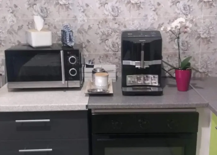 In The Center * Κραϊόβα